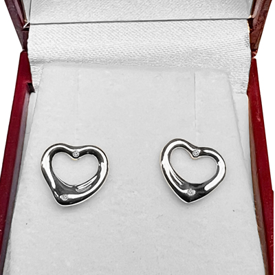 14k White Gold Heart Shaped Diamond Earrings TIFFANY Style #E1650