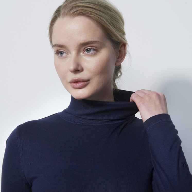 Daily Sports Roll Turtle Long Sleeve Half Neck Top - Navy