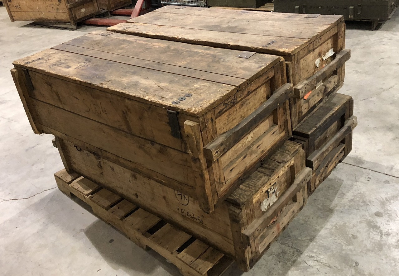 Yugoslav Military Crate - Good Condition - CALL TO ORDER  - Pickup only