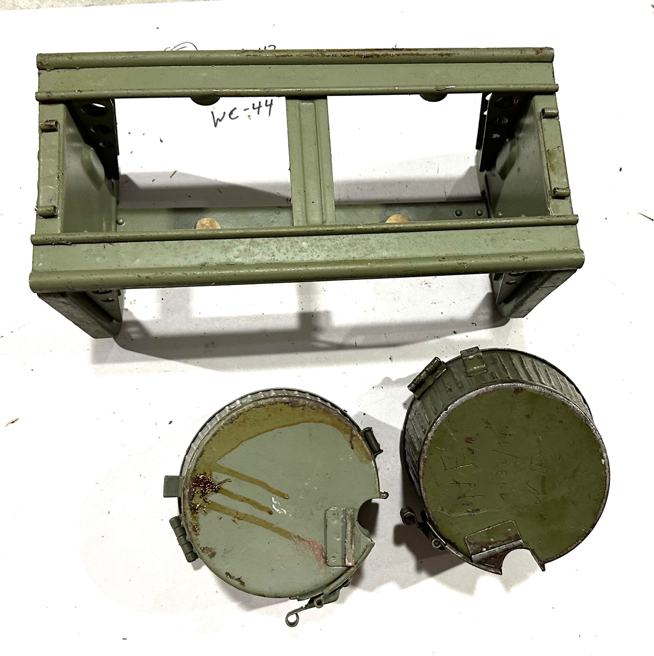 230909-05:  Original WW2 dated Basket Drum and Carrier Set  (Yugo Repainted)  (SHIPS FREE in Lower 48)
