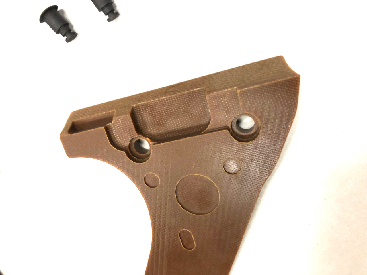 MG34 G10 Grip Set with Mounting Hardware (BROWN)