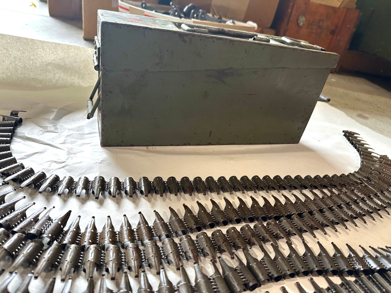 Set of Yugo 8mm Ammo Can with 5 x MG3/MG34/42 NATO 7.62/308 Belt (German post war) SURFACE BLEMS