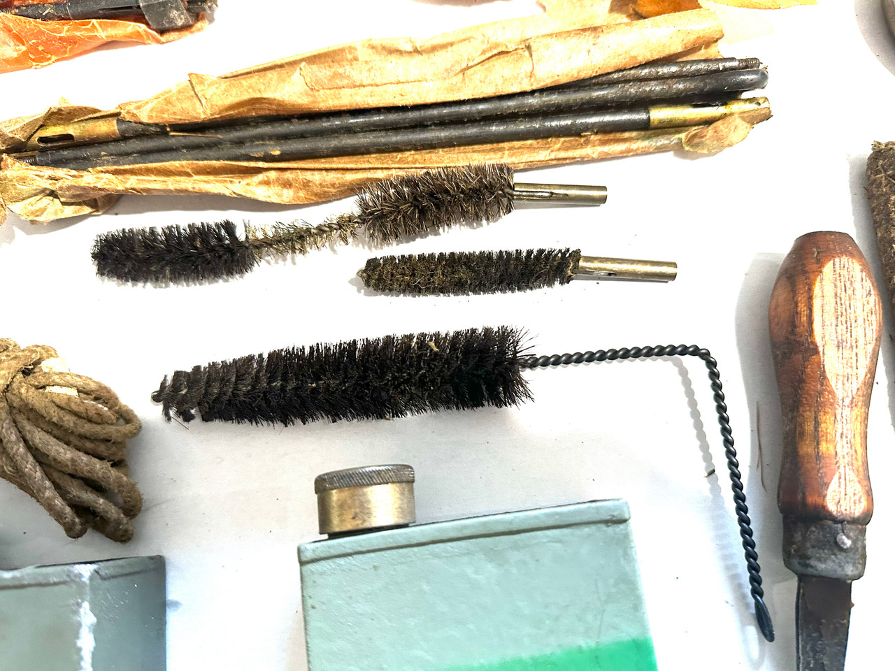 MG-34 Tools and Cleaning Kit