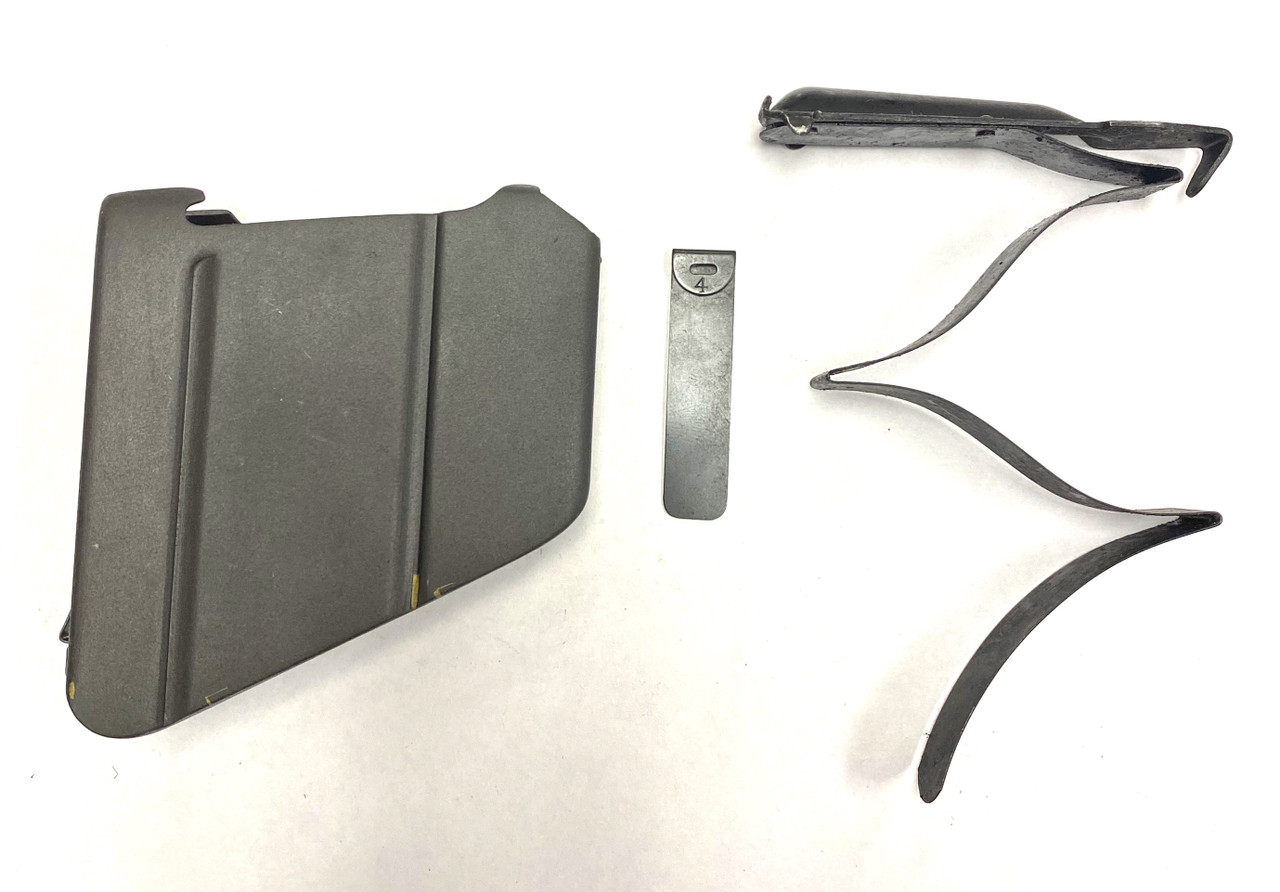 Enfield No1 Mk3 Magazine (Newly Parkerized) and Enfield Oiler - Very Good