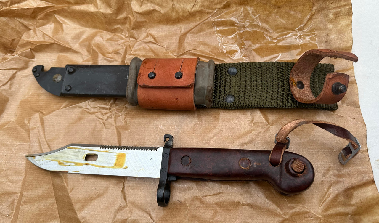 Romanian AK-47 Bayonet,  Frog, Scabbard With Rubber Insulator - Very Good