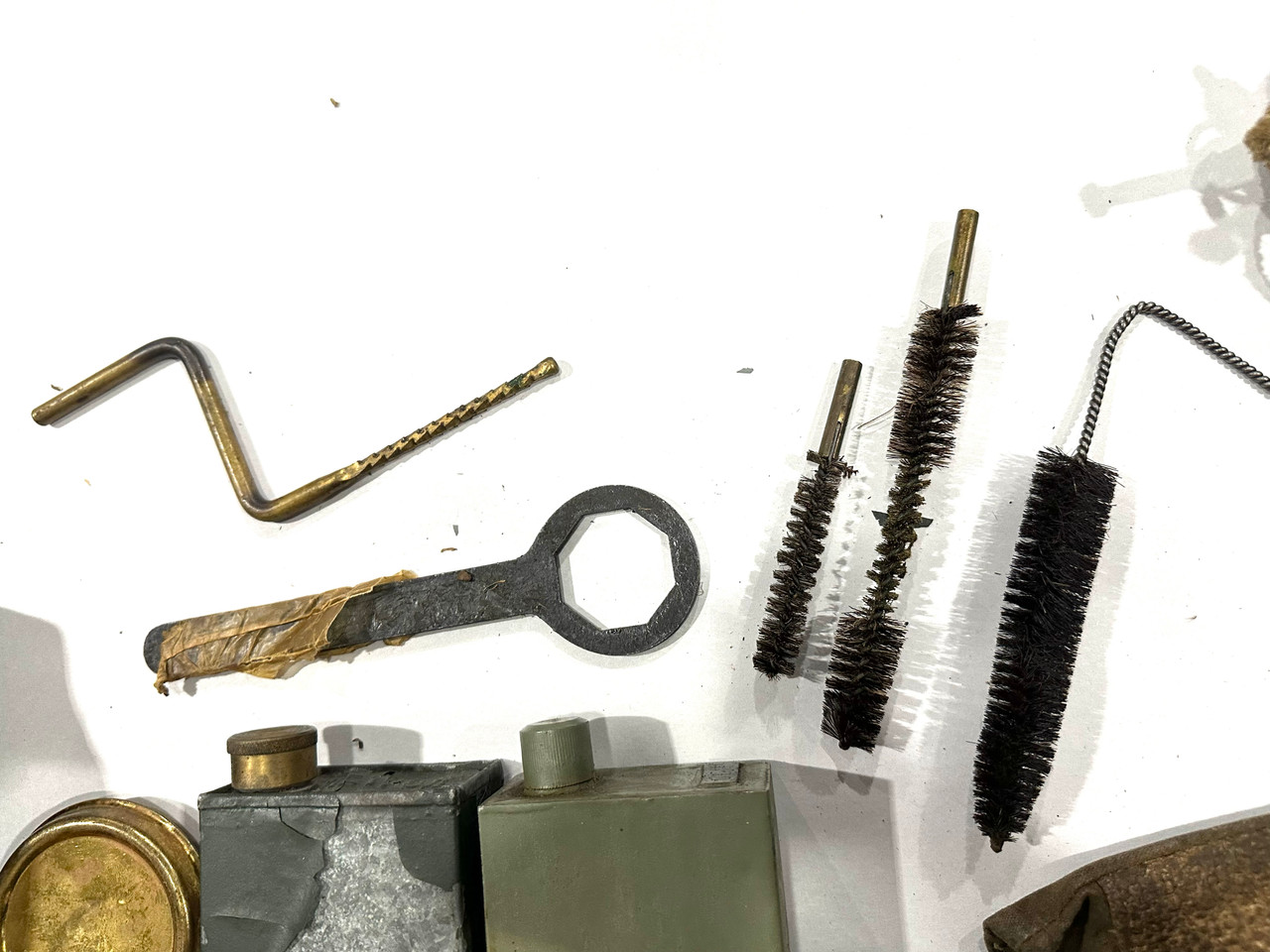 MG-34 Tools and Cleaning Kit With Glove Type Hot Barrel Pad