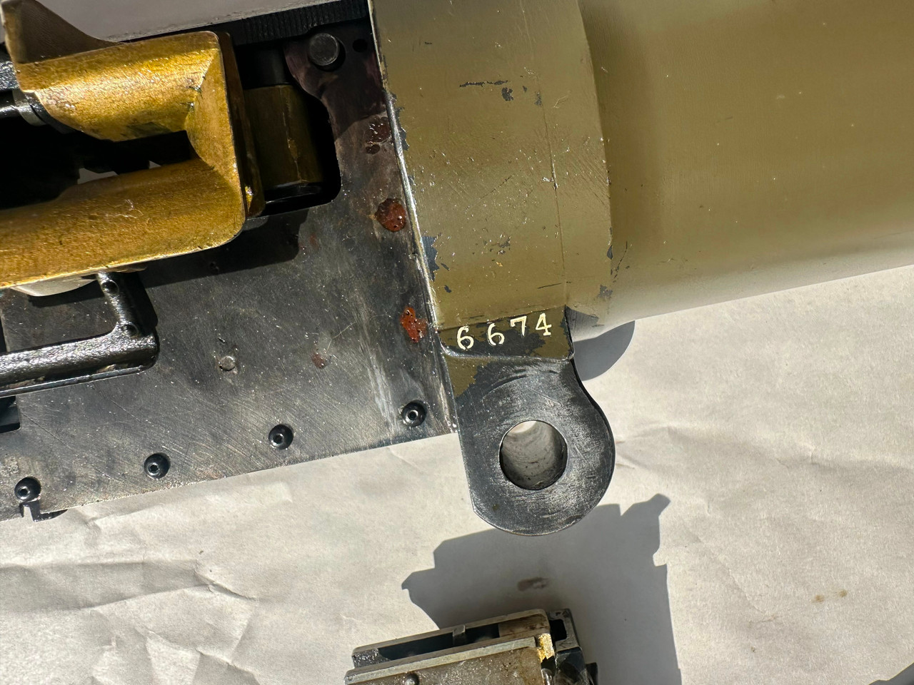 Lot RM-2-6674: Vickers MMG Parts Kit  and Display (ships free) Lot RM-2-6674: Vickers MMG Parts Kit  and Display (ships free)