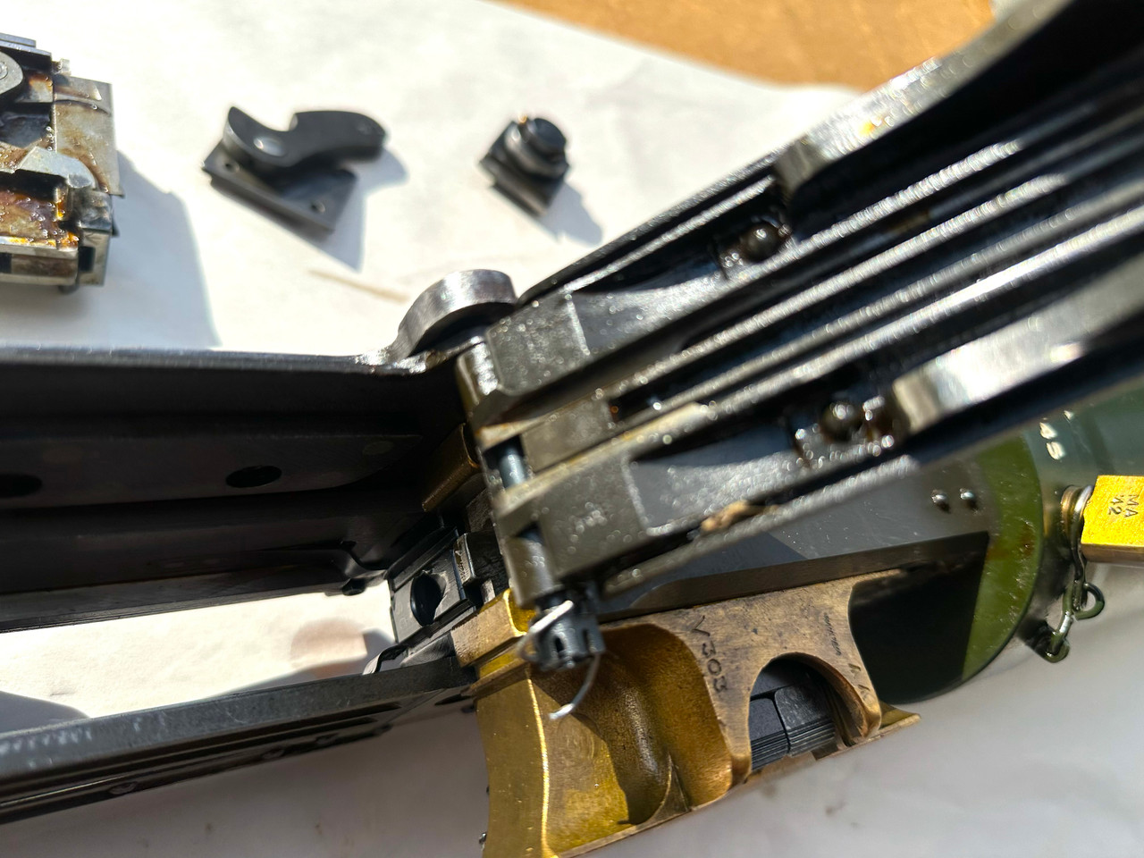 Lot RM-3-8475: Vickers MMG Parts Kit  and Display (ships free)