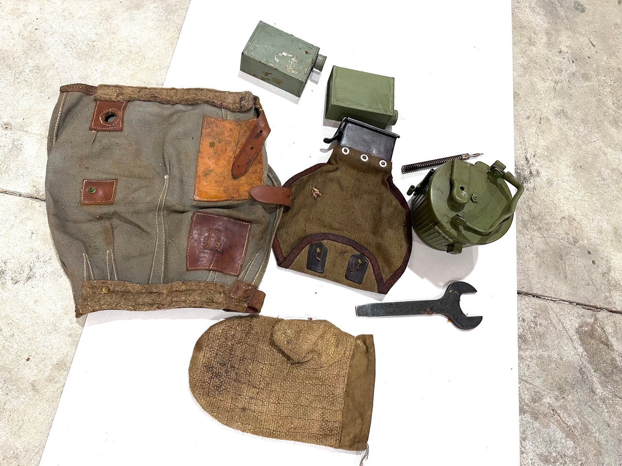 MG34 Accessories and Tools Lot