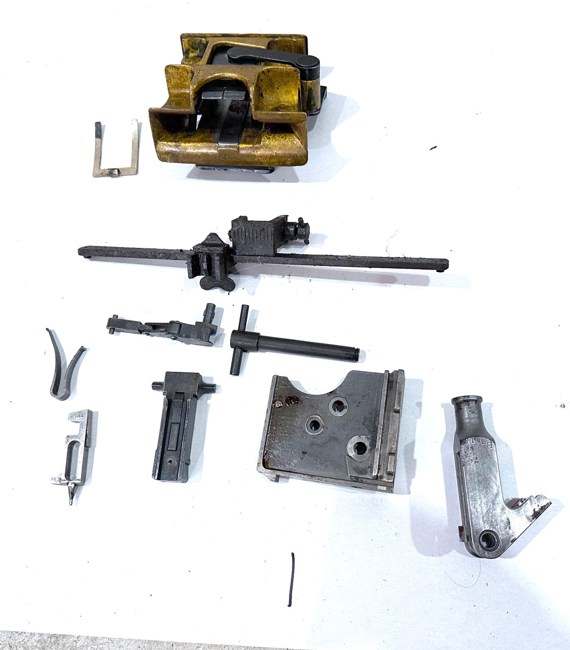  Vickers Part Lot V-AC-25-01