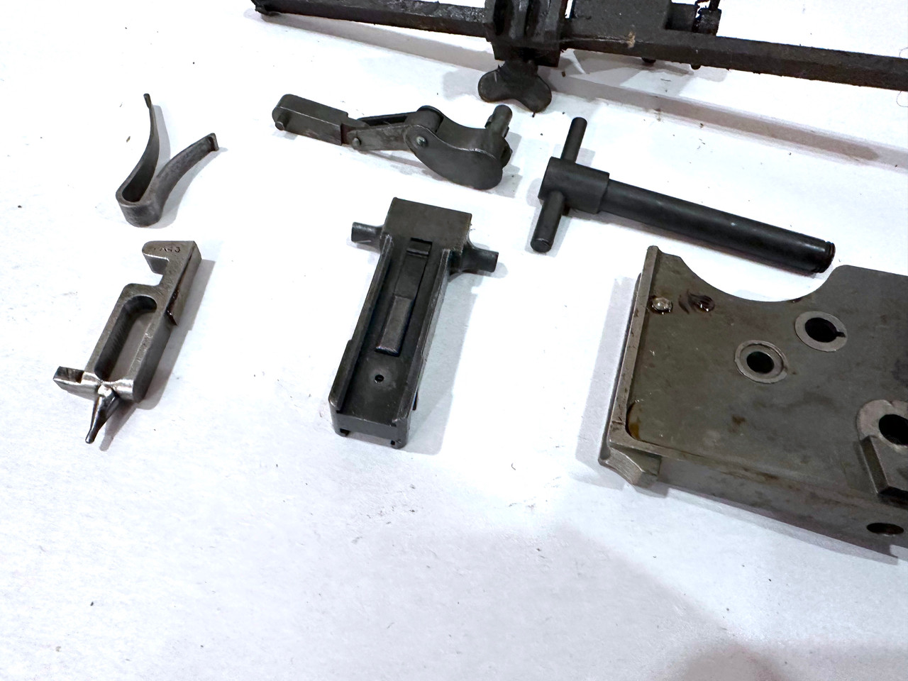  Vickers Part Lot V-AC-25-01