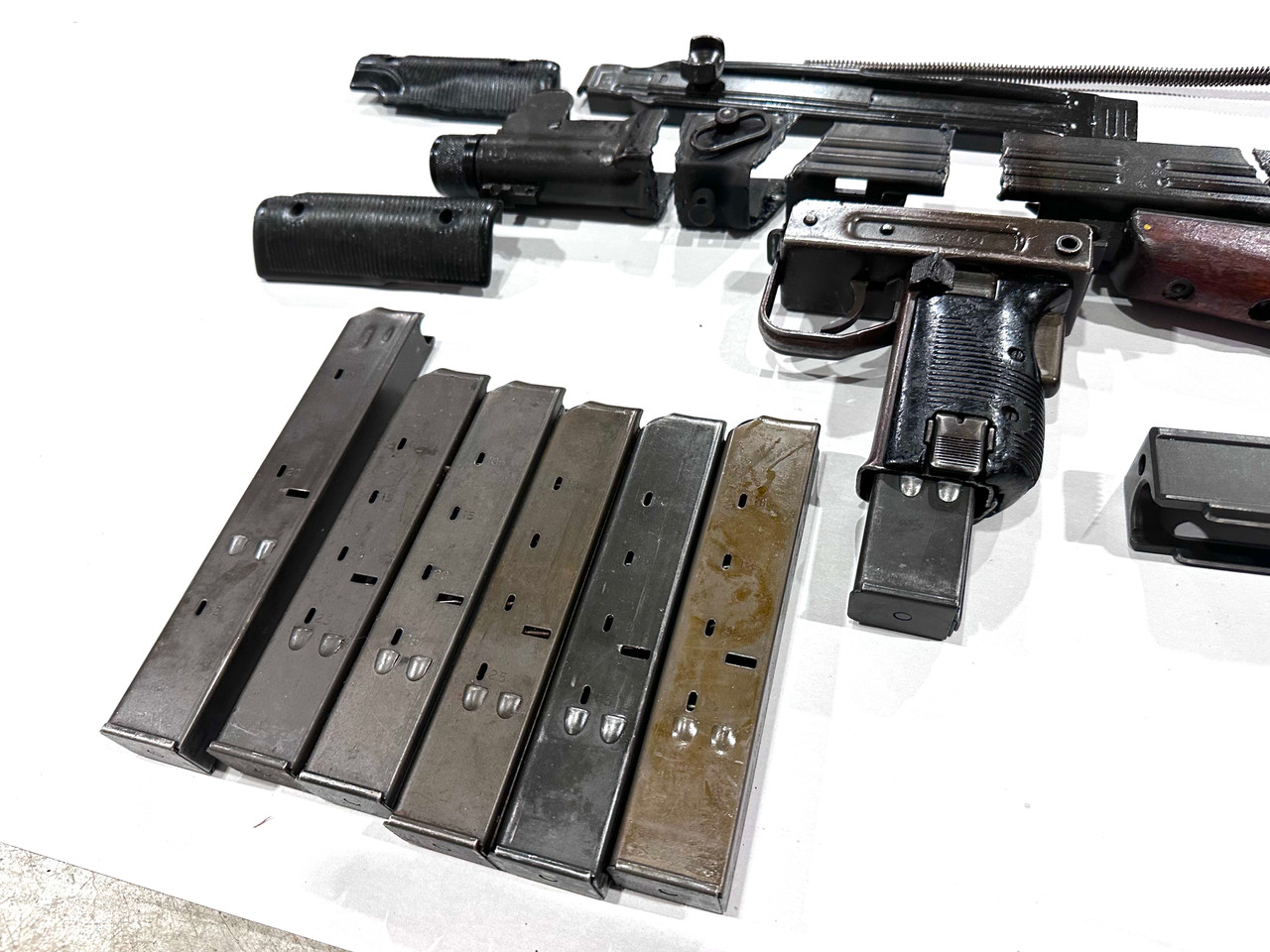 Lot 260217-02: Uzi Wood Stock Parts Kit with 7 mags (1 x 32 rd & 6 x 25 rd) - Ships Free in Lower 48