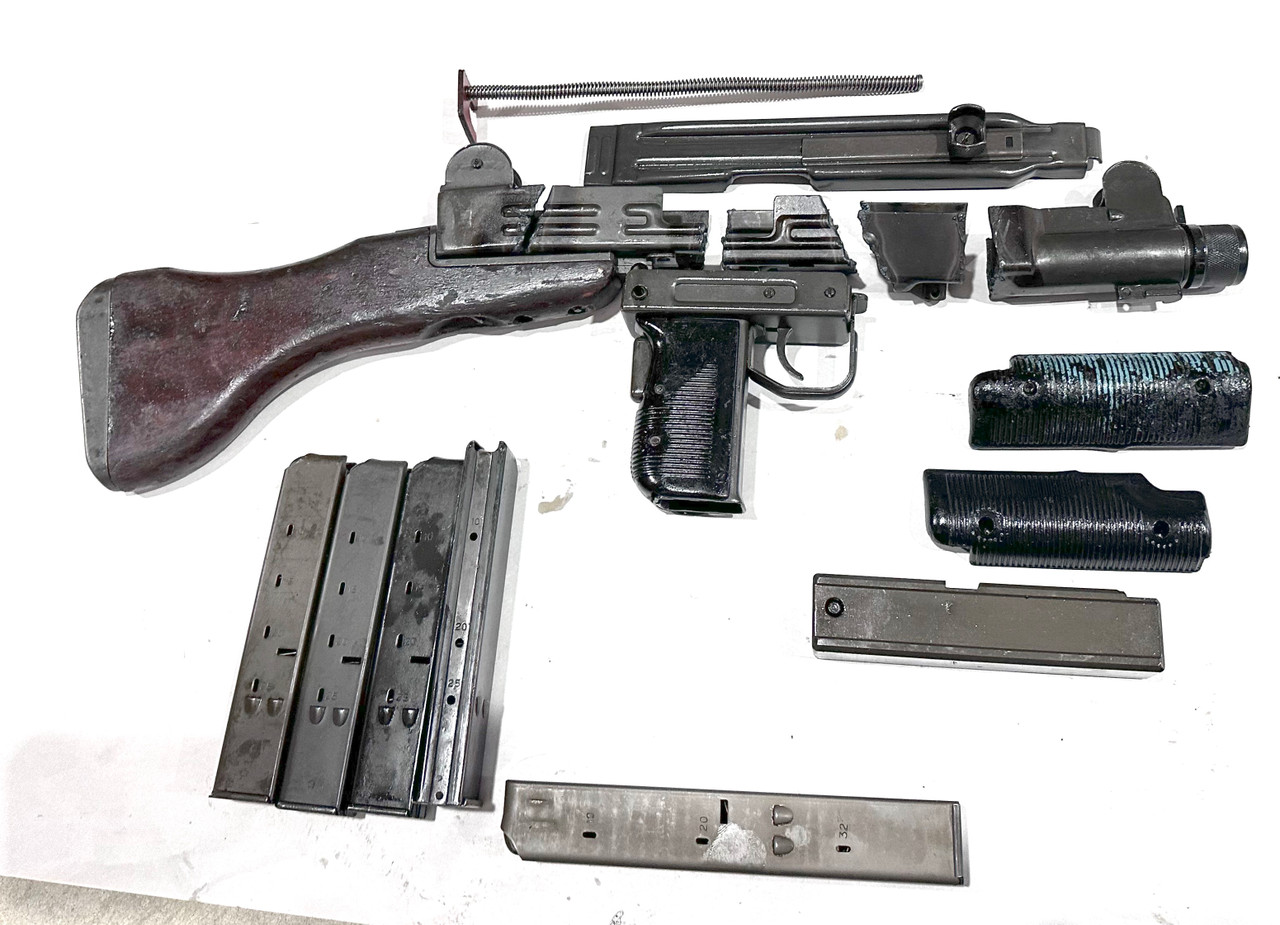 Lot 260217-02: Uzi Wood Stock Parts Kit with 6 mags (1 x 32 rd & 4 x 25 rd) - Ships Free in Lower 48