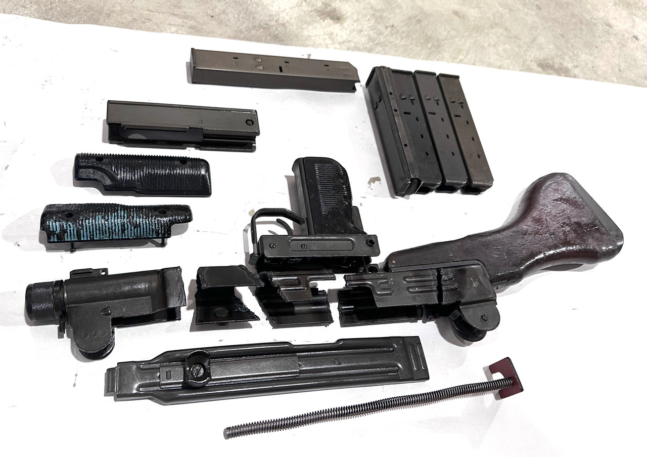 Lot 260217-02: Uzi Wood Stock Parts Kit with 6 mags (1 x 32 rd & 4 x 25 rd) - Ships Free in Lower 48