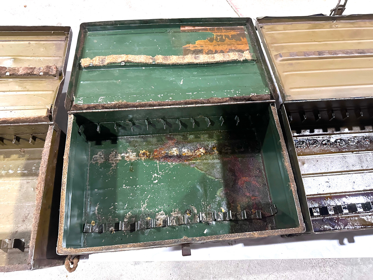 Lot 260302-02: 3 x Bren Magazine Boxes with Cloth Handles