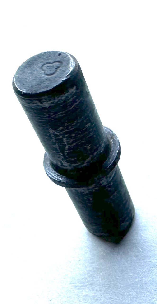 M2HB Charing Stud 5013424