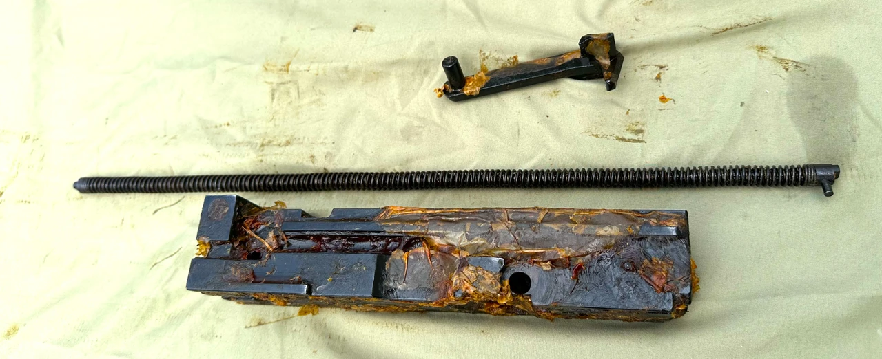 M2HB Bolt (stripped) with Extractor and Drive Spring Rod Asm