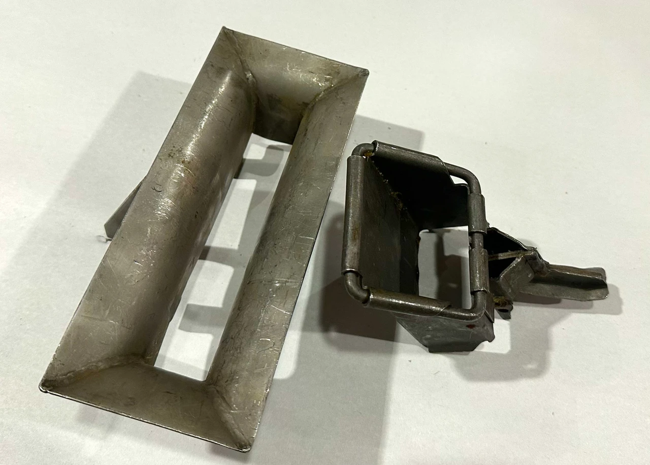 Browning .50 Feed Guide and Link Chute Set