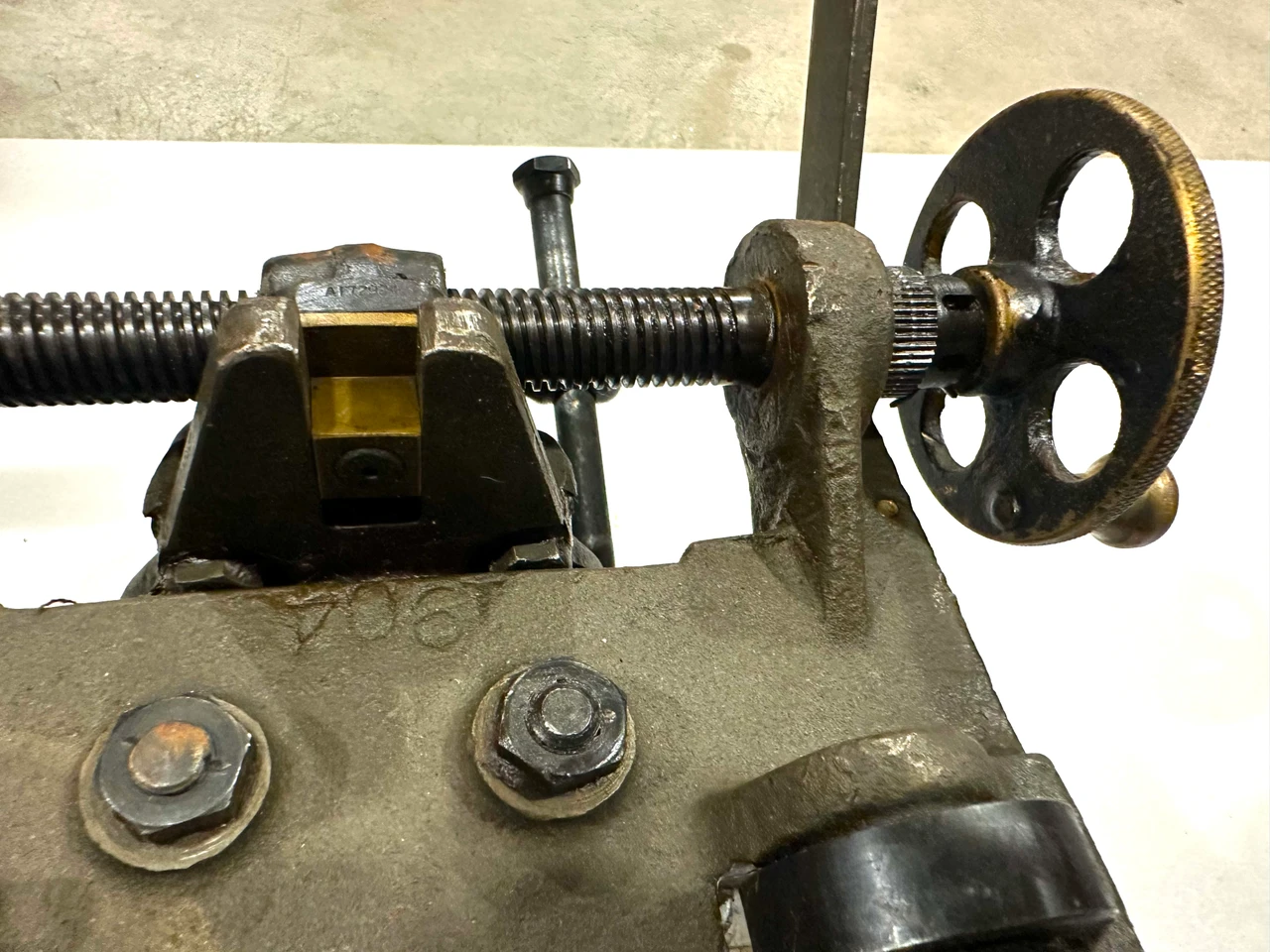 Original Skate Rail Mount D36947