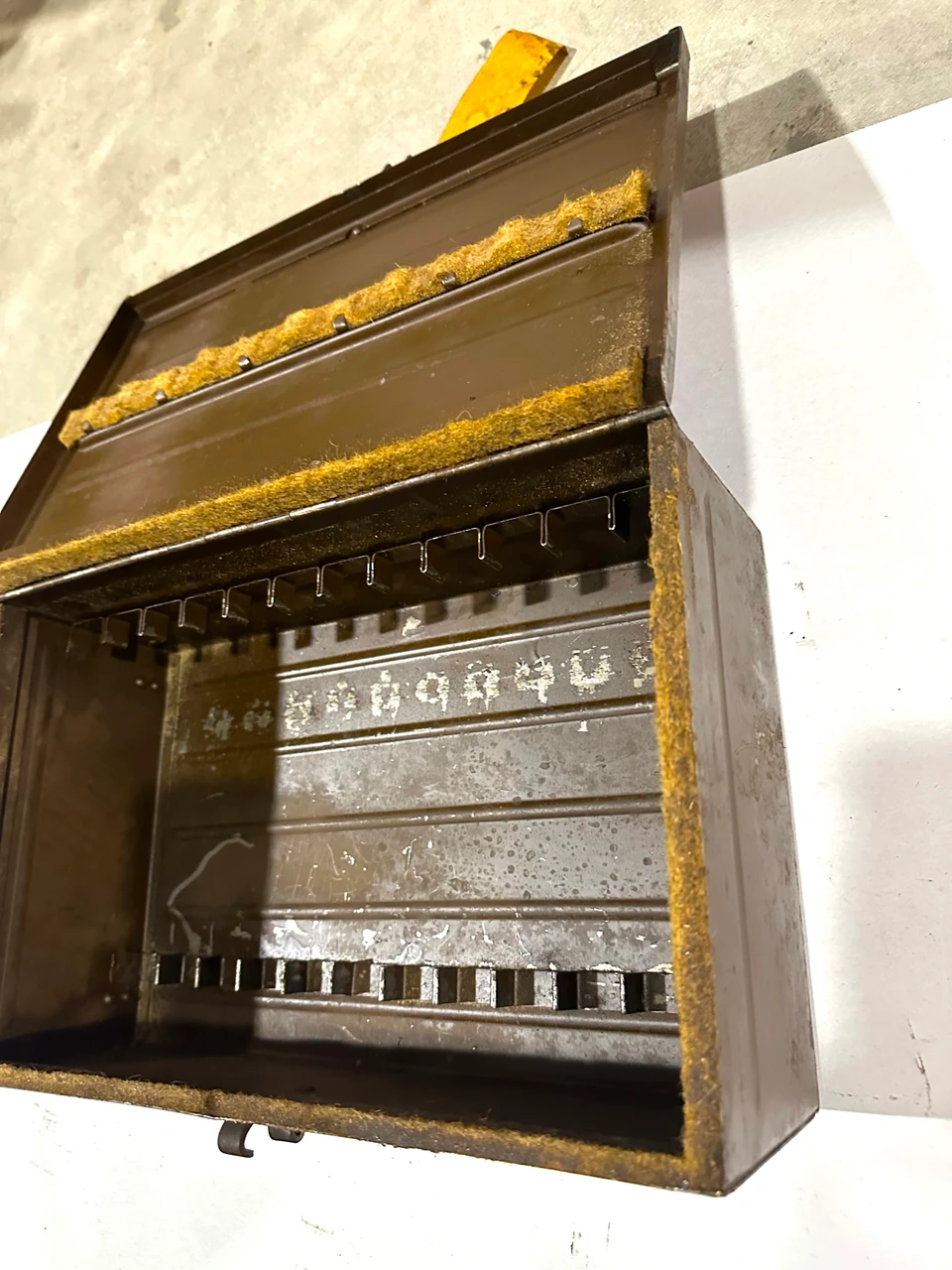 Bren Magazine Box - Good  - Empty - Metal Handle