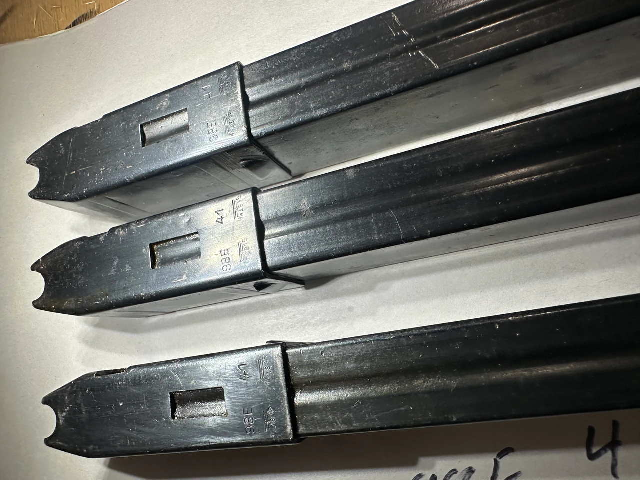 Lot 260430-06: 3 x MP40 'slab side' Magazines with Steyr markings dated 1941