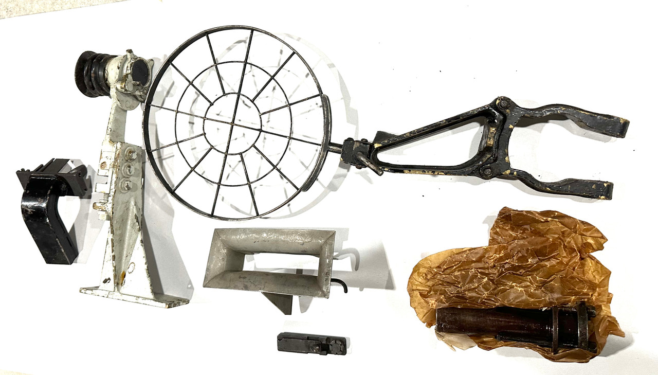 Lot 260501-04: BMG 50 MK17 AA Rear Sight and Feed Parts