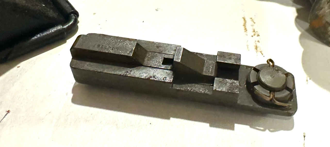 Lot 260501-05: Early Barrel Support, MK17 AA Rear Sight, and Feed Parts