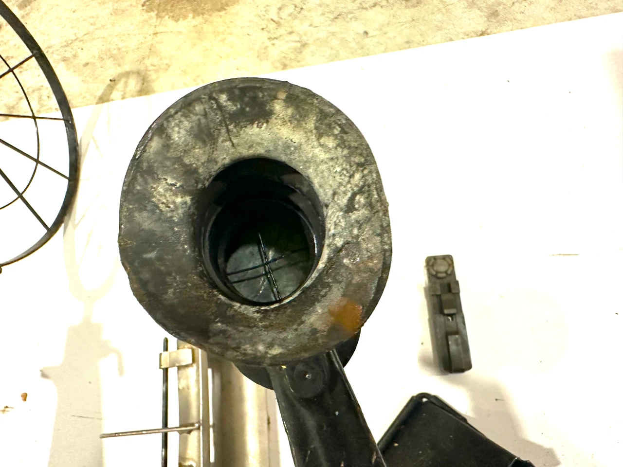 Lot 260501-05: Early Barrel Support, MK17 AA Rear Sight, and Feed Parts