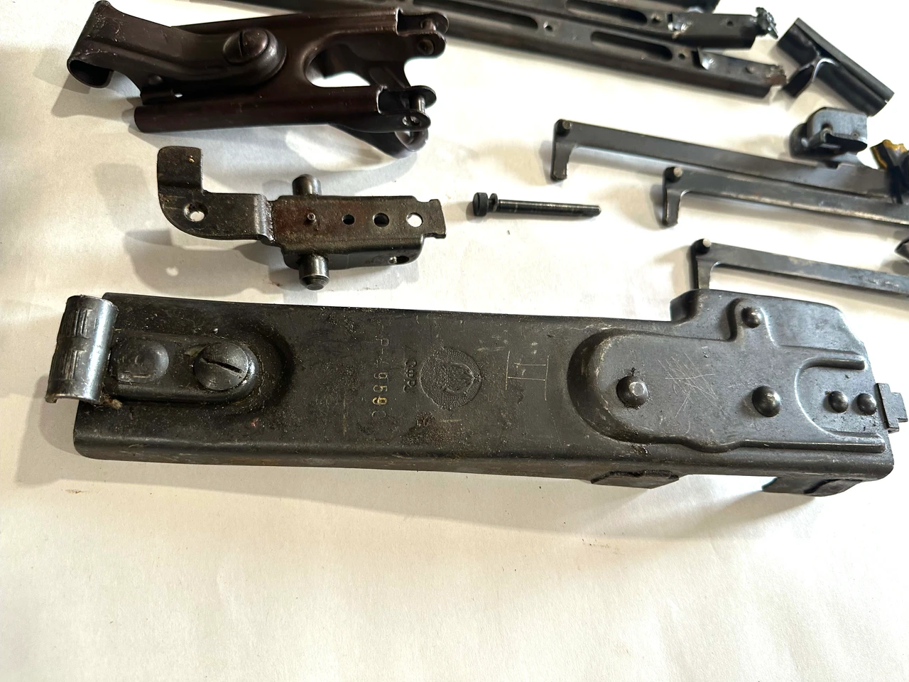 Lot 260506-10: MG42 Parts Lot