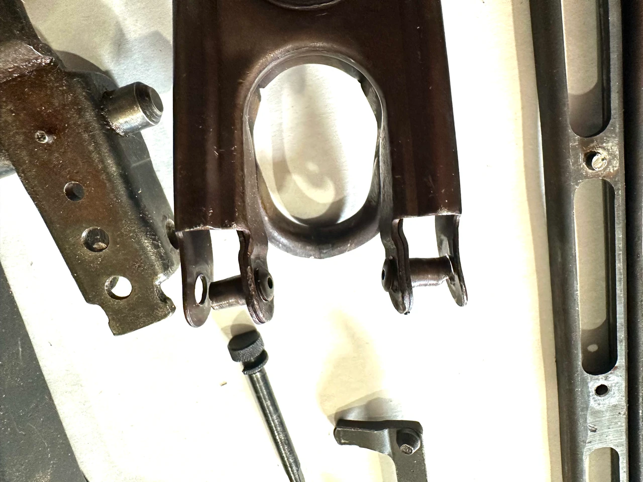 Lot 260506-10: MG42 Parts Lot