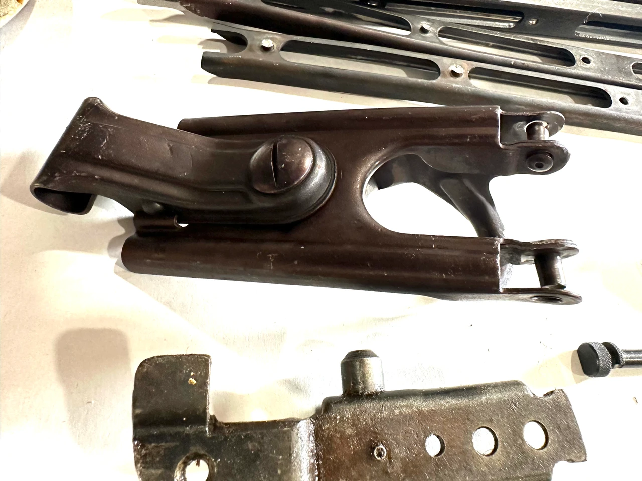 Lot 260506-10: MG42 Parts Lot