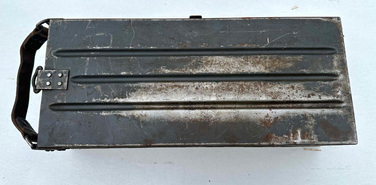 Lot: 260512-06: Lot of 13 x ZB26 Magazines with Original Box WaA markings