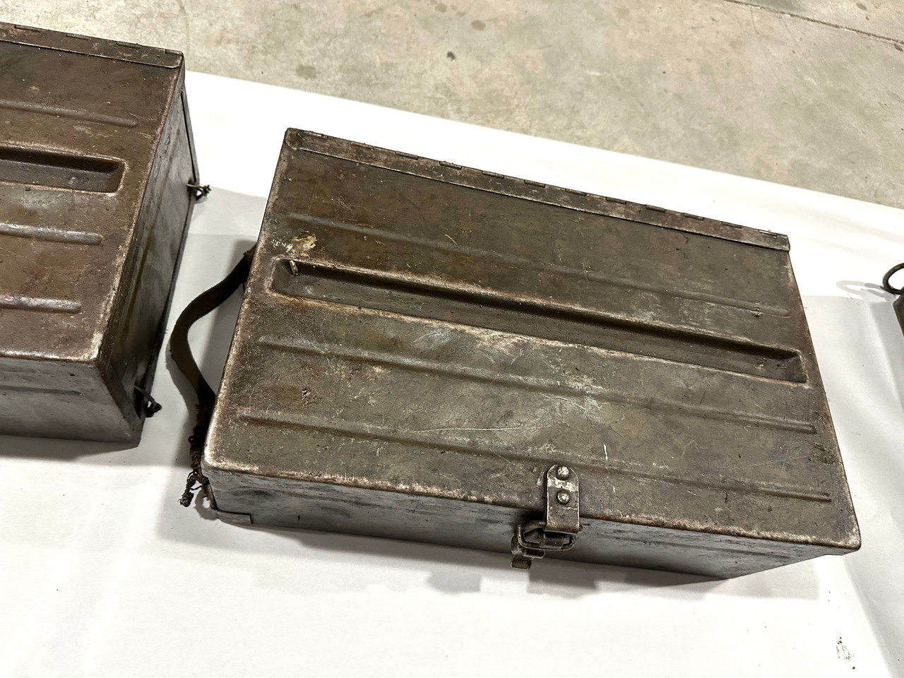 Lot 260514-02: 4 x Bren Magazine Boxes with 6 x mags