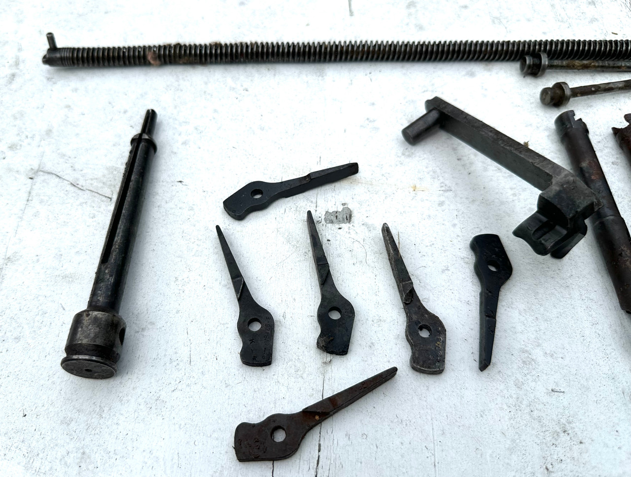 Lot 260711-03: Low Grade M2HB Parts