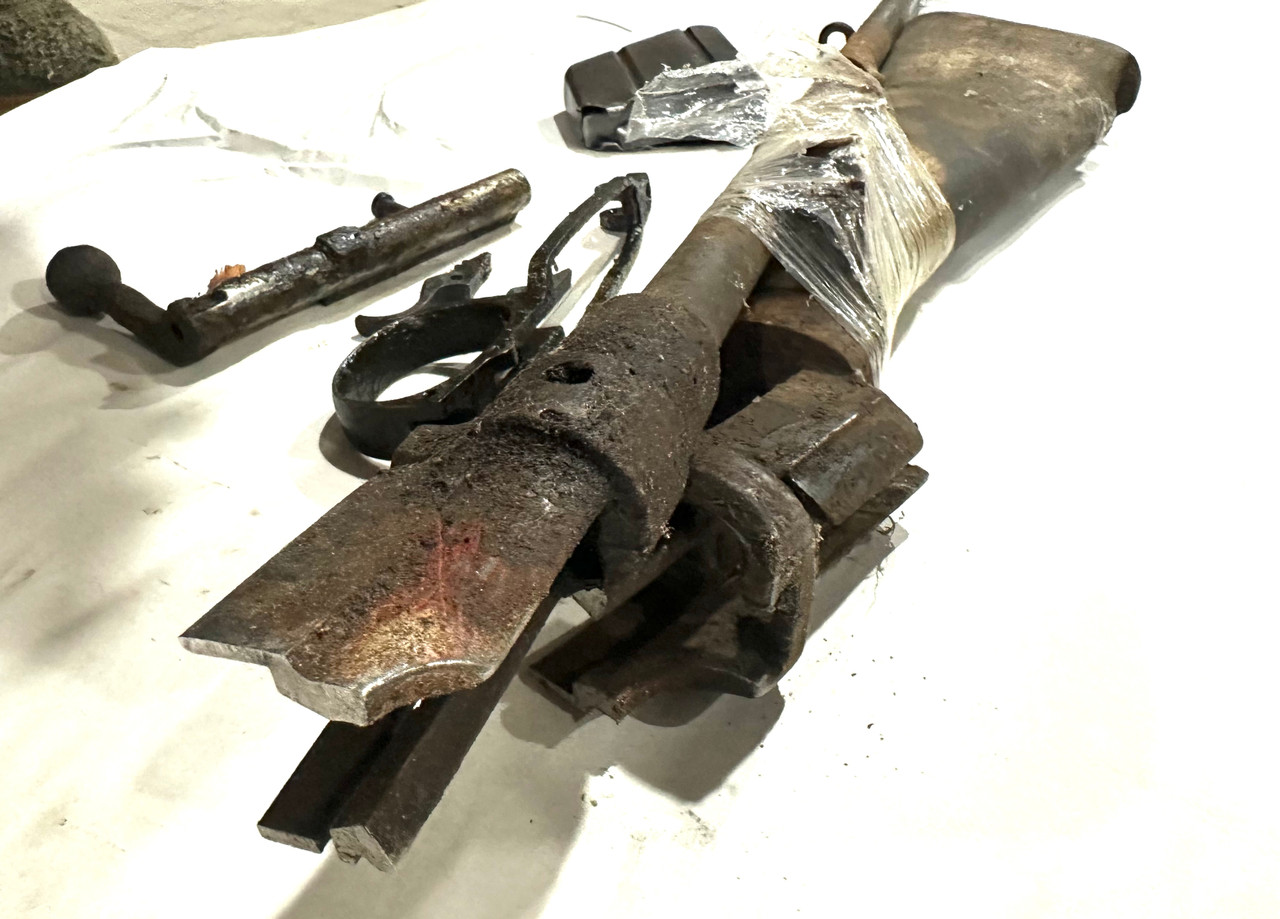 Lot: RFI Markings  - No1 Mk III Demilled Drill Purpose Barreled Action with Original Mag 