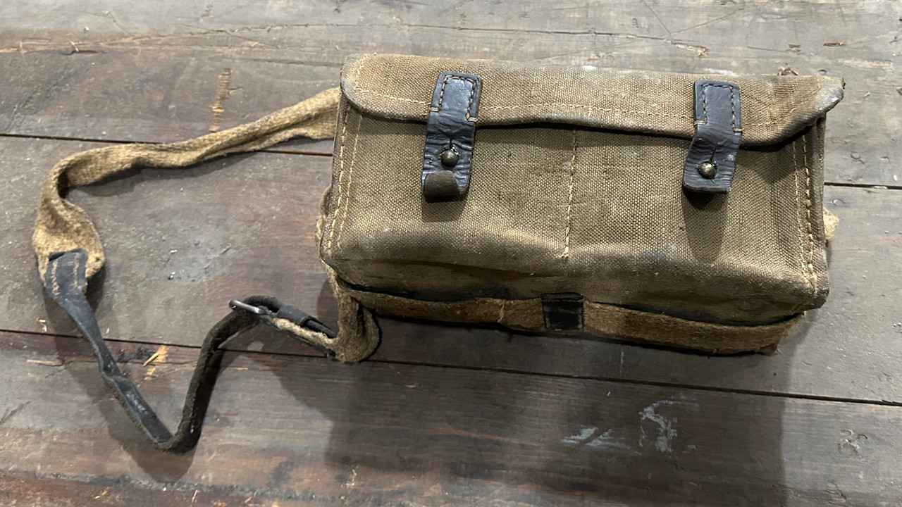 Yugo Belt Drum Set: 1x Hard Canvas Carrier - 2x Good Drums