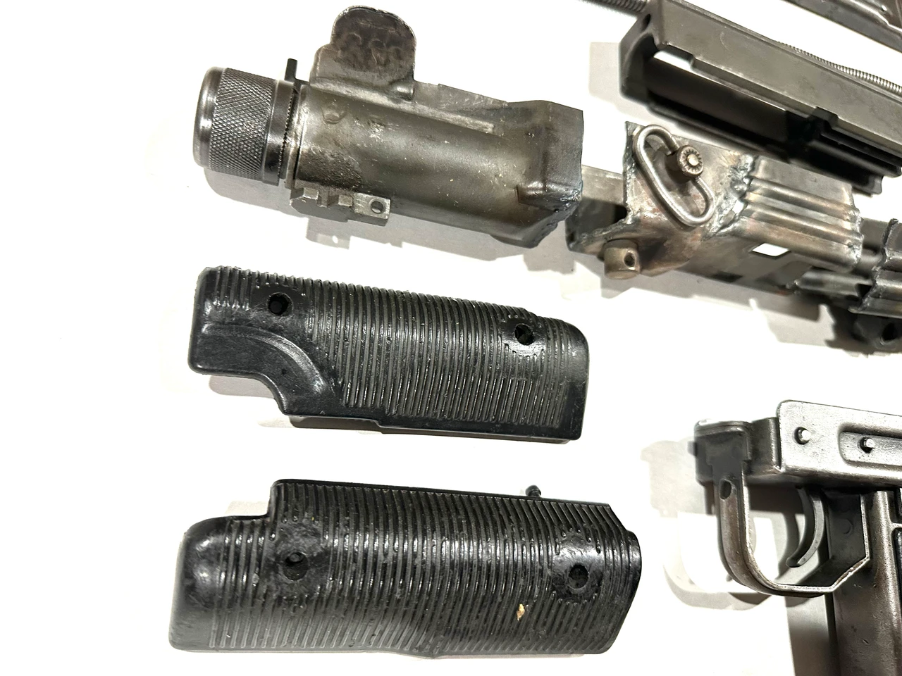 Lot 260821-01: Uzi Kit with Hebrew Markings -  Missing some parts - Ships Free in Lower 48