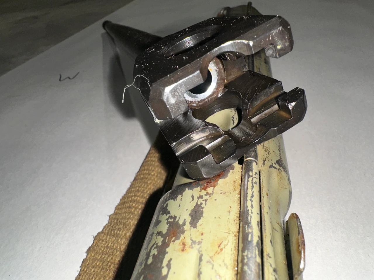Lot 3: 1 x Original German WW2 MG42 Barrel 8mm Mauser - hyo -  CHROME LINED  with Original Carrier
