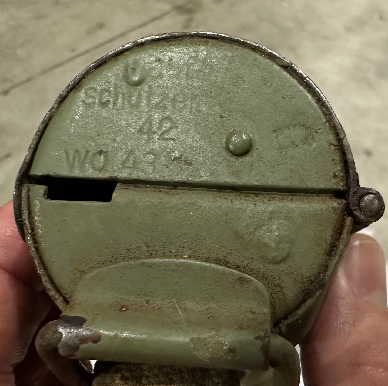 Lot 4: 1 x Original German WW2 MG42 Barrel 8mm Mauser - hyo -  CHROME LINED  with Original Carrier