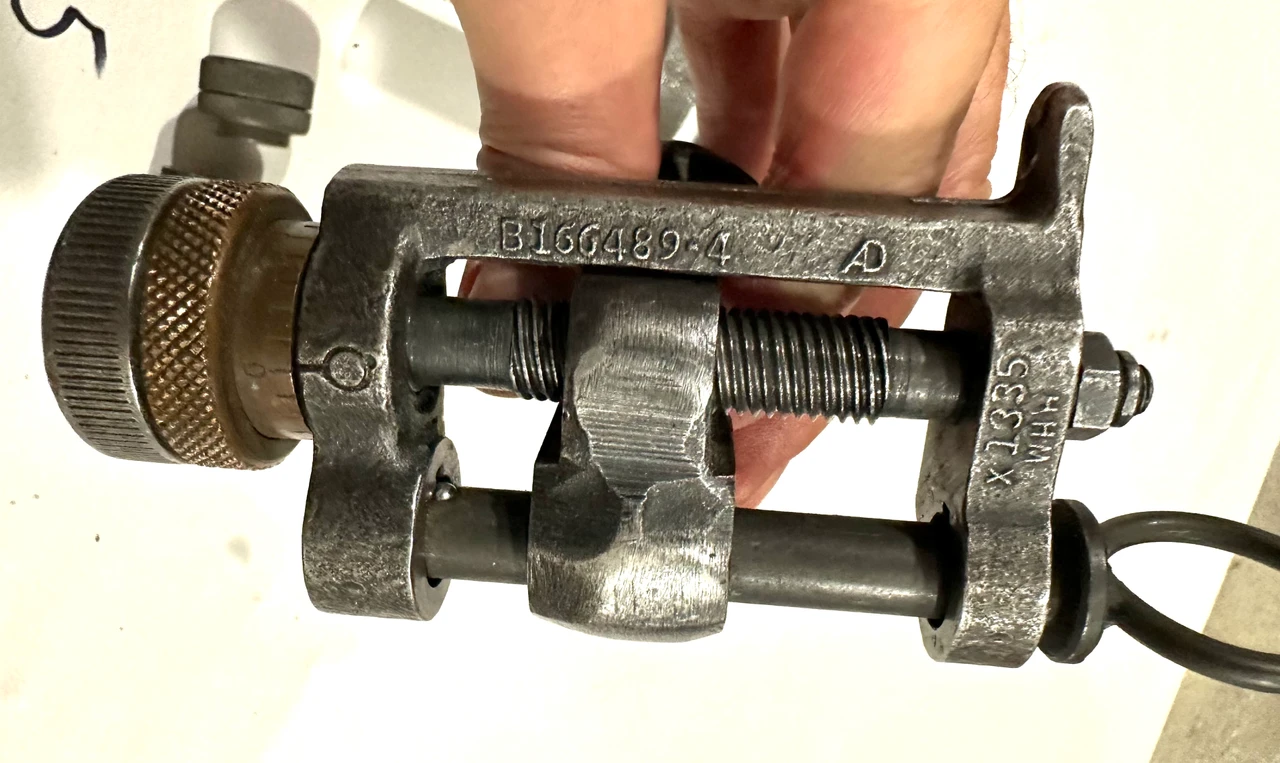 Lot 260924-05: 1919 - M2 Tripod T&E Parts