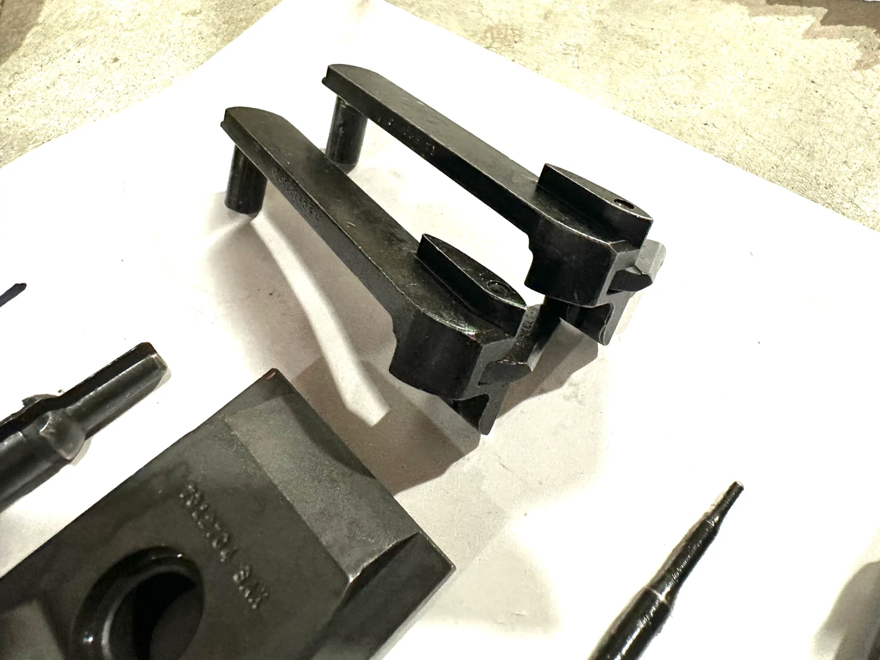 Lot 260924-07: M2HB Bolt and Cam Breech Lock Parts