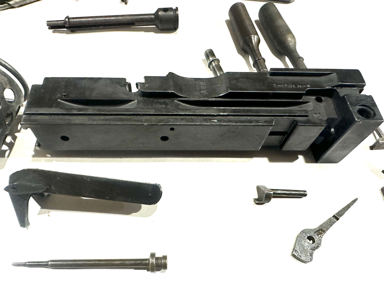Lot 261019-01: M2HB Parts Lot with Bolt (Complete Less ALTERNATE FEED KNOB) and More