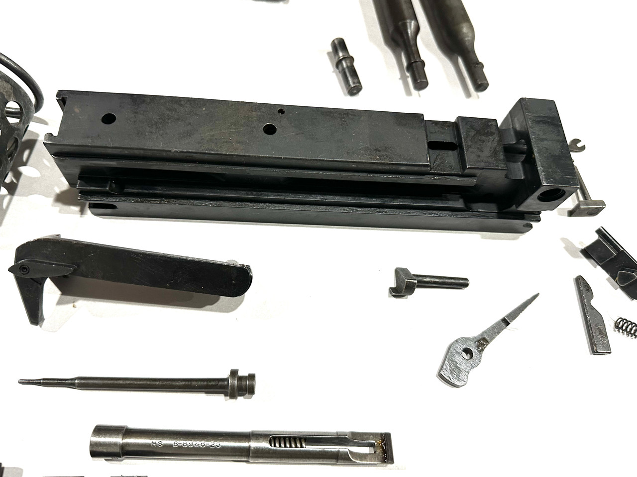 Lot 261019-01: M2HB Parts Lot with Bolt (Complete Less ALTERNATE FEED KNOB) and More