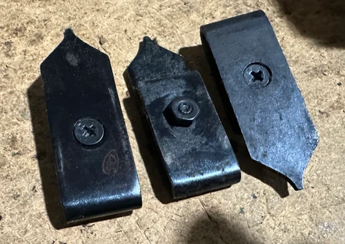 STEN Magazine Catch Retainer and Ejector Mk1 - VERY GOOD - 1 ejector included