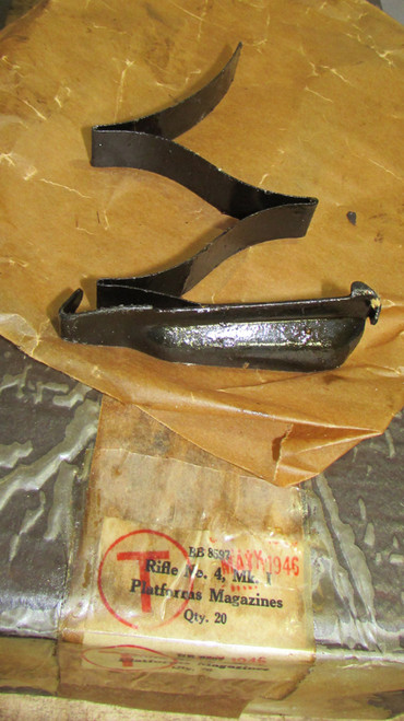 40-42: No.4 Magazine Platform & Spring Assy - NO MARKINGS
