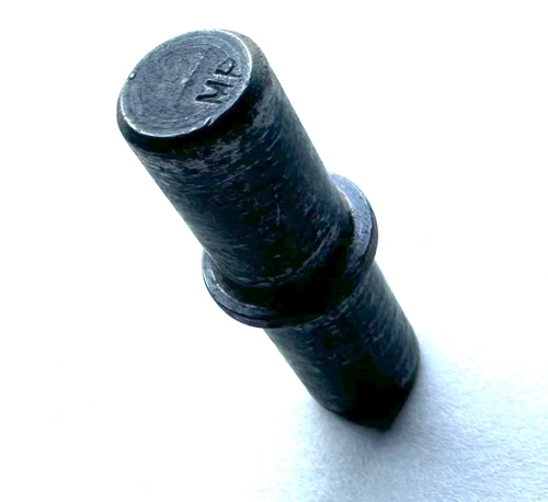 M2HB Charing Stud 5013424