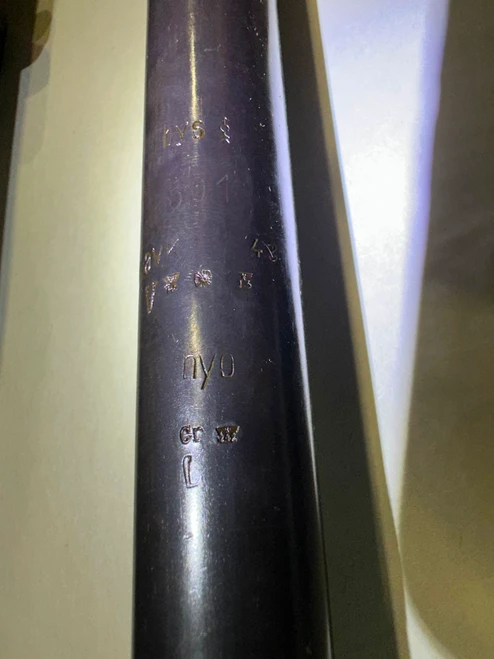 Lot 1: 1 x Original German WW2 MG42 Barrel 8mm Mauser - hyo -  CHROME LINED  with Original Carrier
