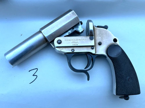 Lot 261017-03: Walther Banner LP34 Dated 1939