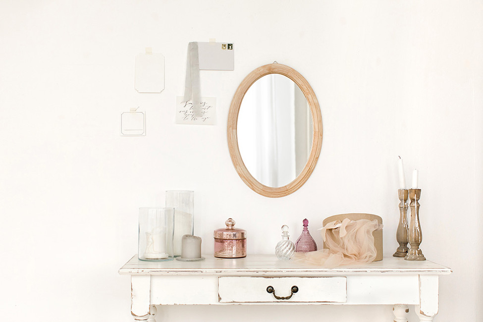 How to Choose a Designer Mirror