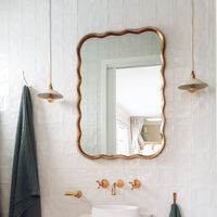 Jemima Mirror | 56 x 79 cm